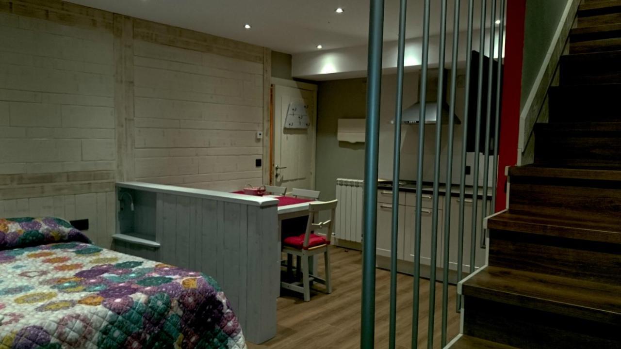 Apartamentos El Rincón de Andrea II Biescas  Exterior foto